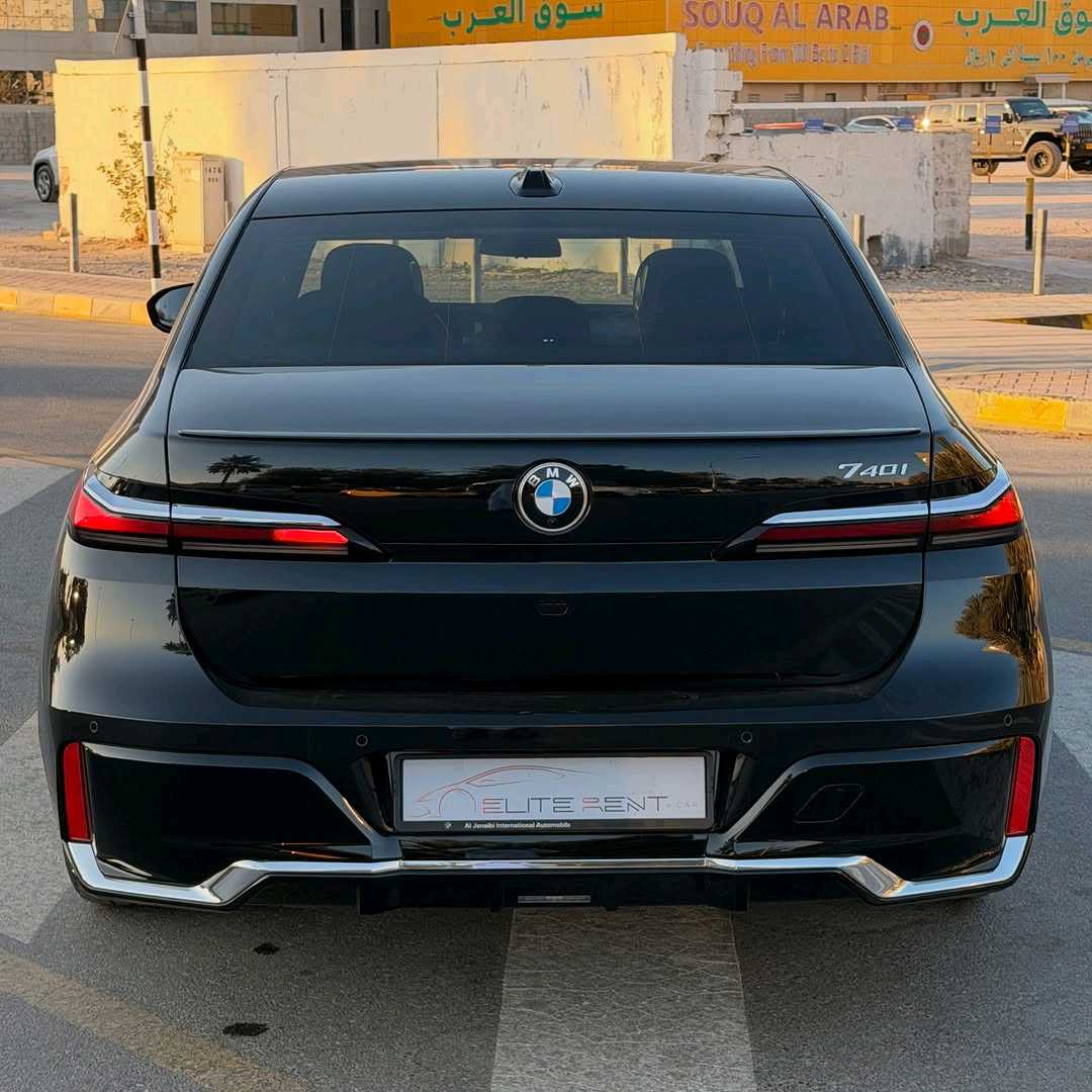 بي أم دبليو 7 SERIES 2023