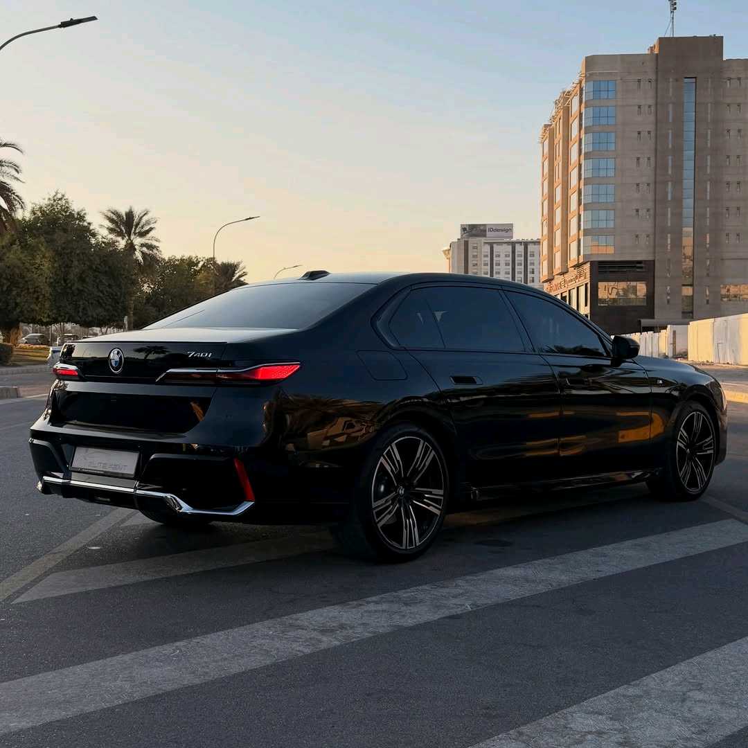 بي أم دبليو 7 SERIES 2023