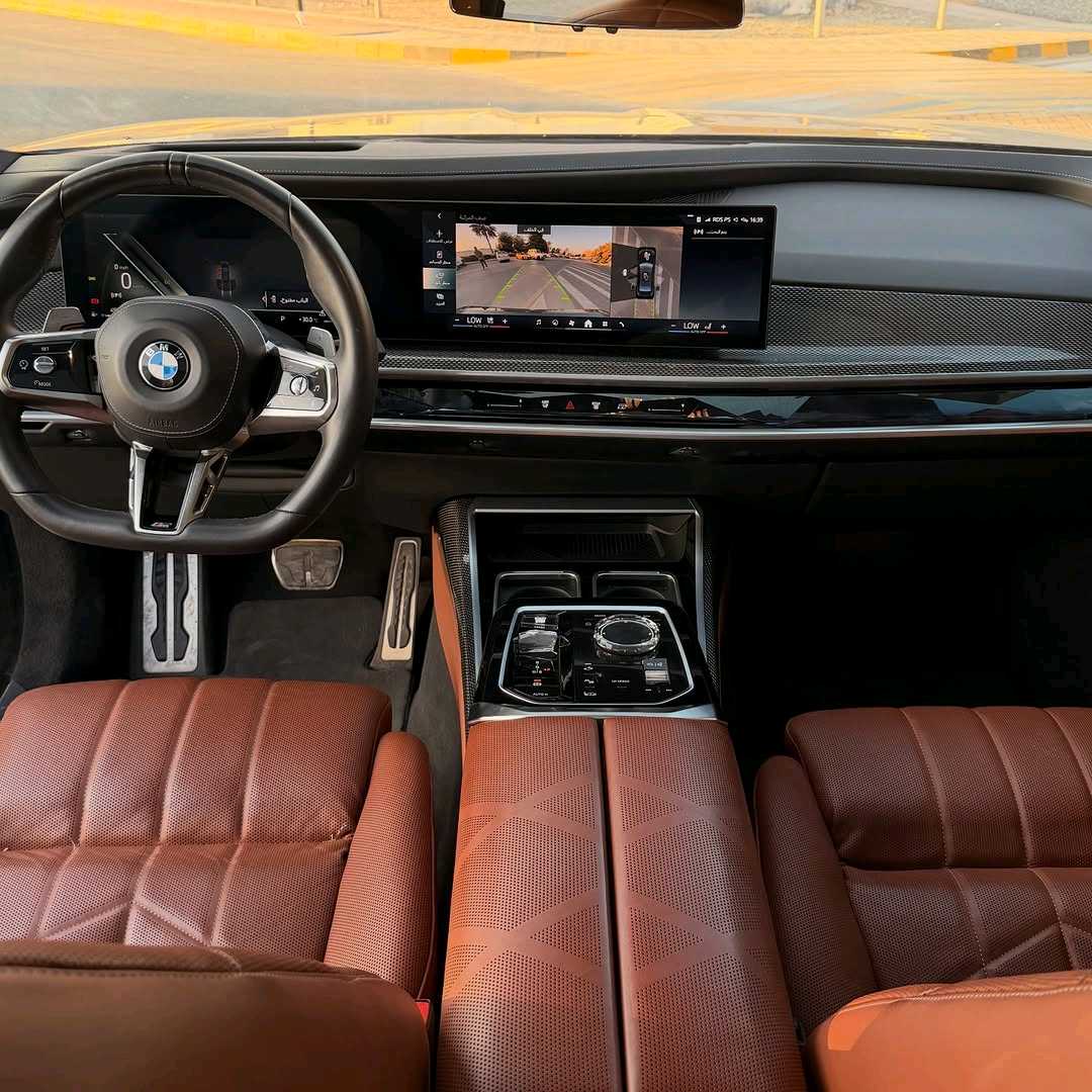 بي أم دبليو 7 SERIES 2023