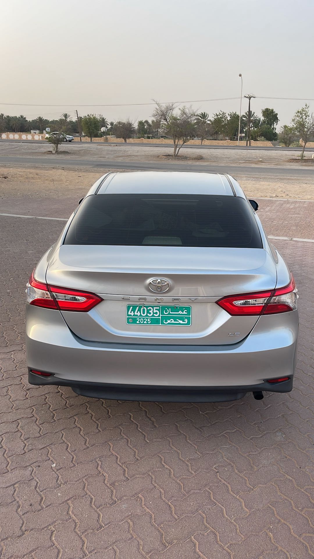 Car Image 2018 TOYOTA CAMRY LE