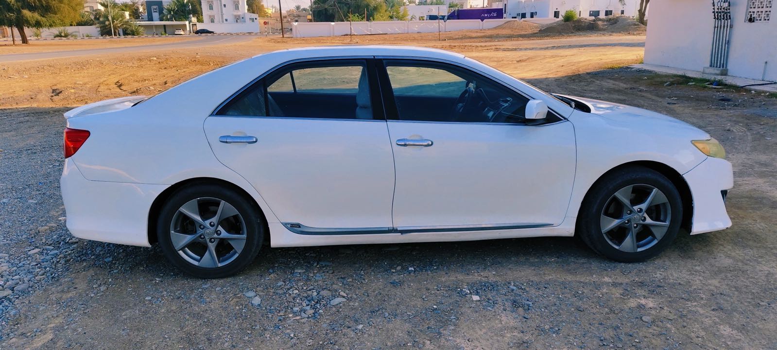 Car Image 2013 TOYOTA CAMRY GL