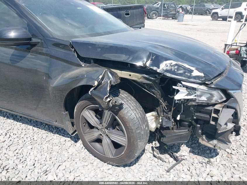 Car Image 2019 NISSAN ALTIMA