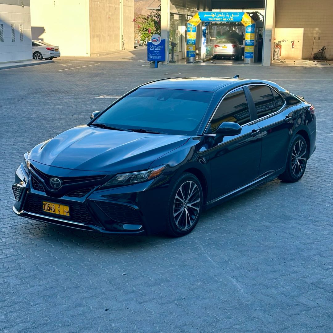 Car Image 2019 TOYOTA CAMRY SE