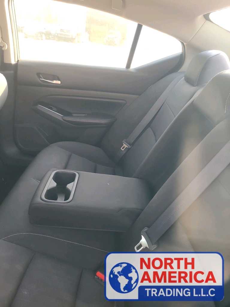 Car Image 2021 NISSAN ALTIMA