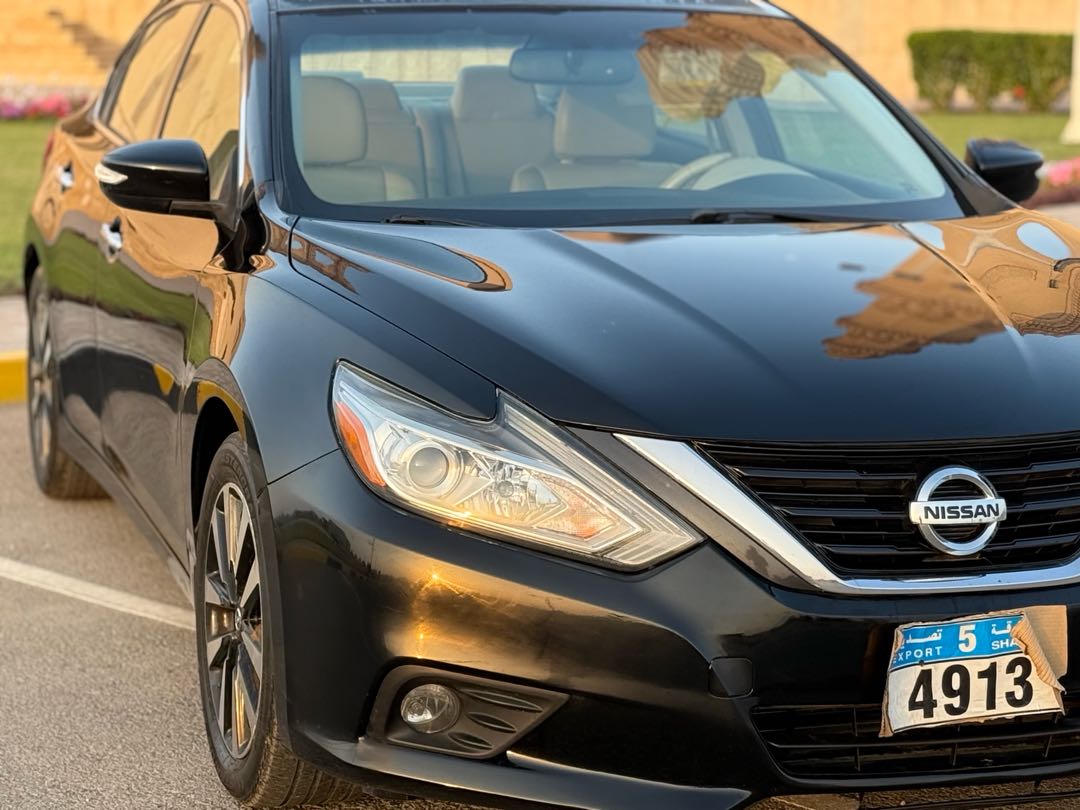 Car Image 2018 NISSAN ALTIMA SL