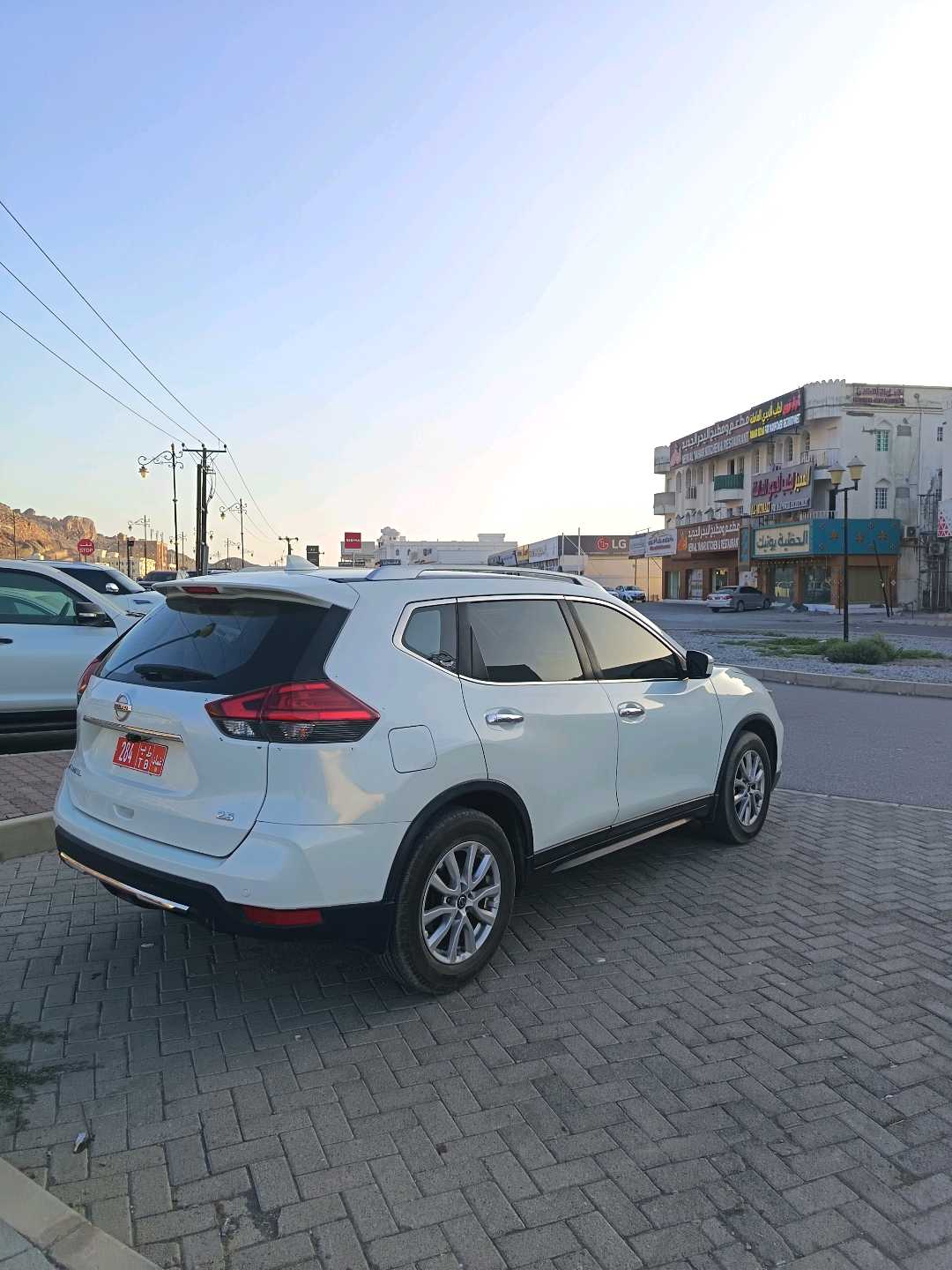 NISSAN X-TRAIL 2018