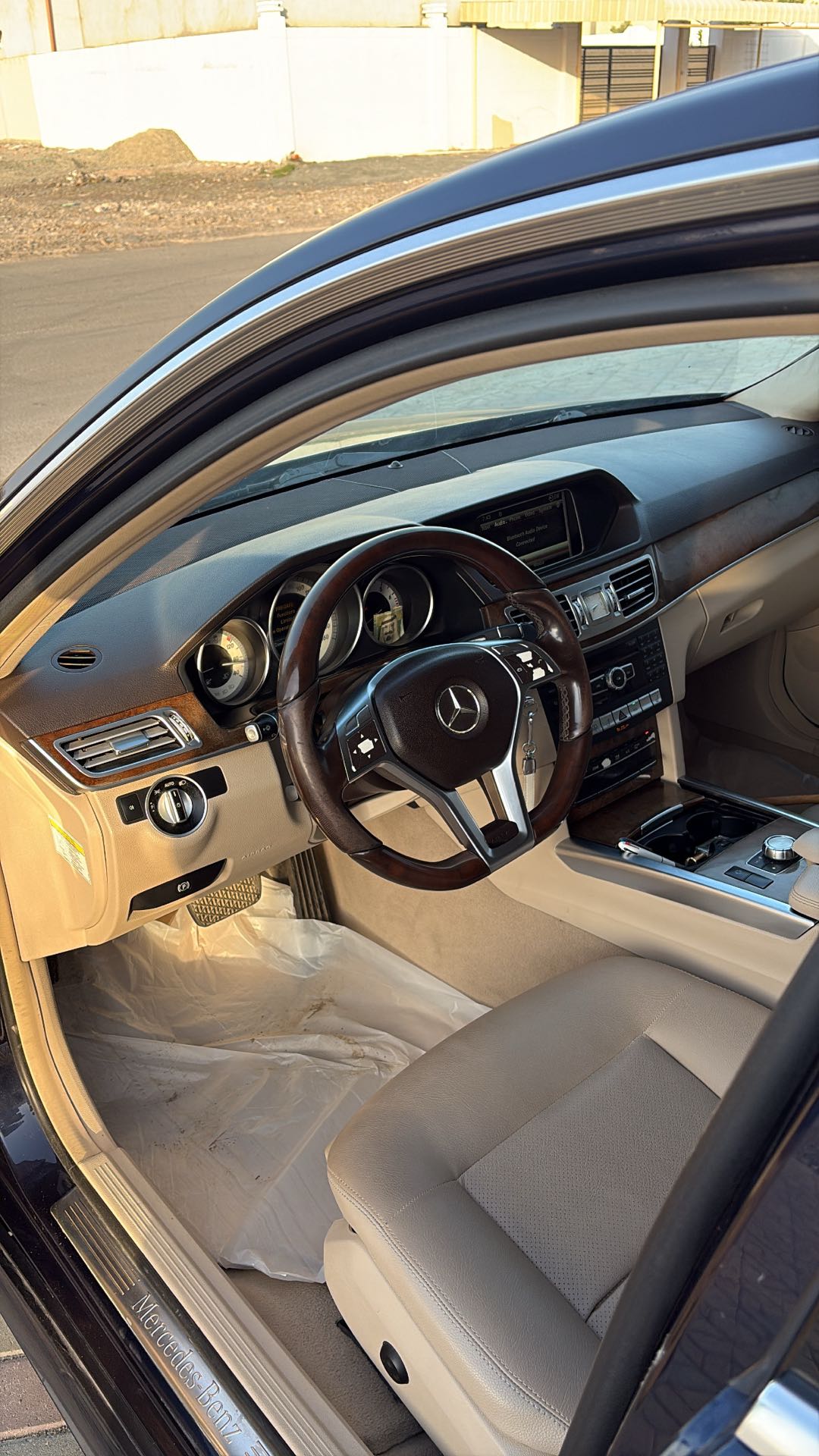 Car Image 2014 MERCEDES E Class 350