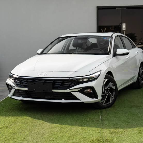 HYUNDAI ELANTRA 2026