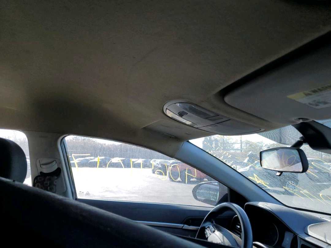 Car Image 2019 HYUNDAI ELANTRA
