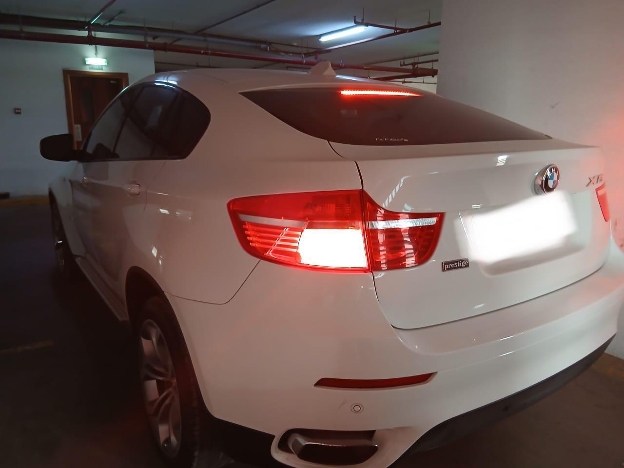 Car Image 2011 BMW X6  35