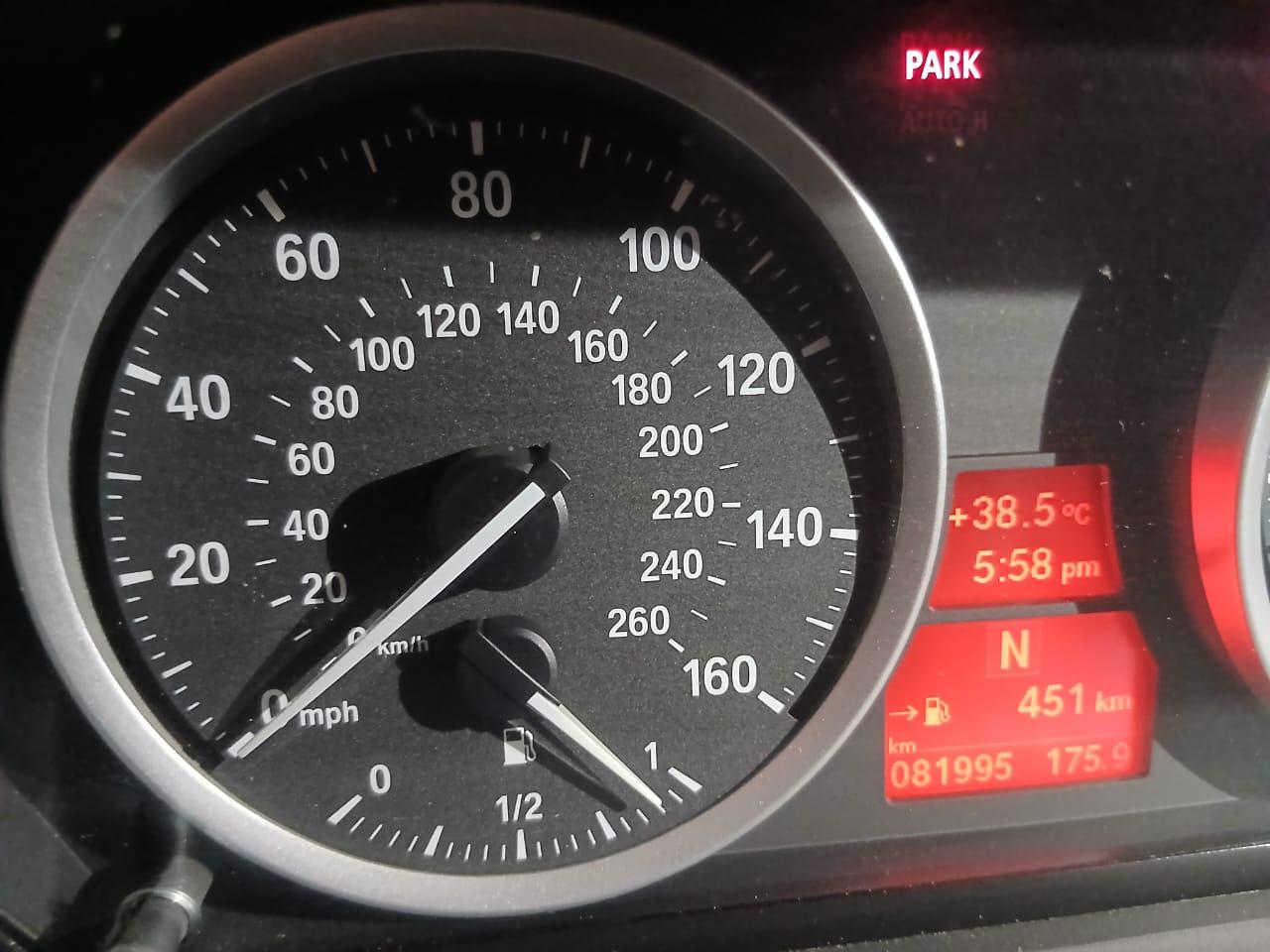 Car Image 2011 BMW X6  35