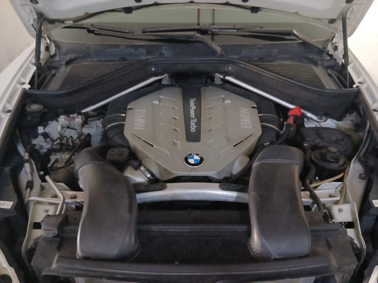 Car Image 2011 BMW X6  35