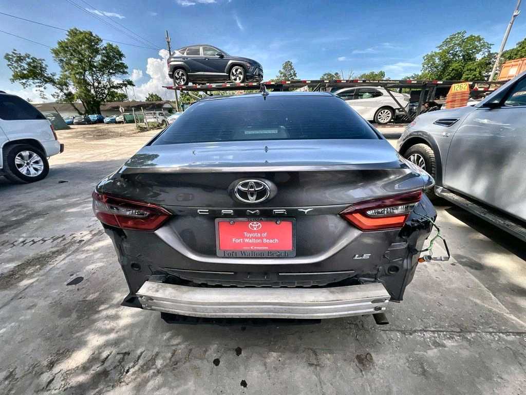 Car Image 2022 TOYOTA CAMRY