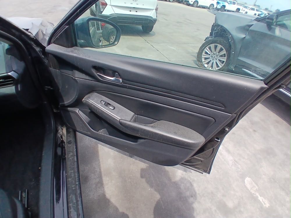 Car Image 2022 NISSAN ALTIMA