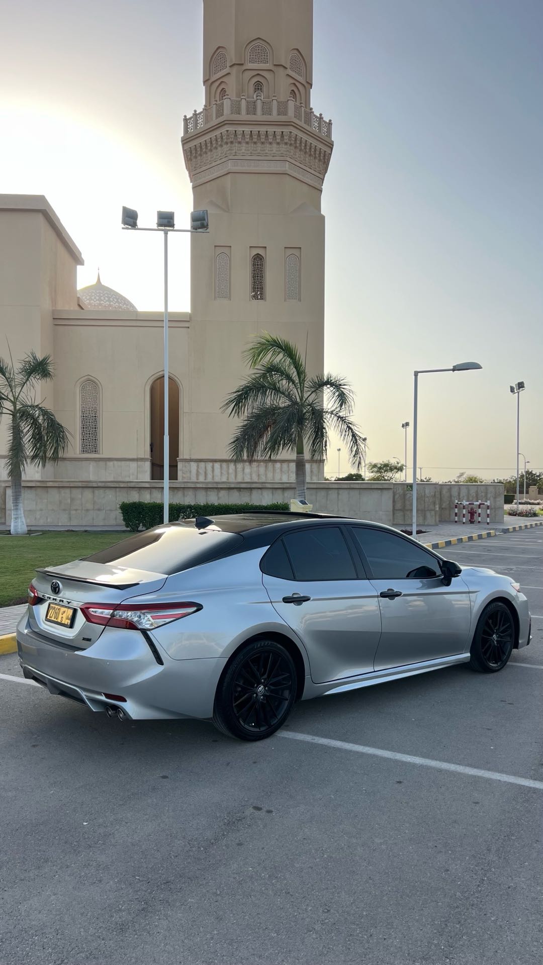 Car Image 2019 TOYOTA CAMRY XSE
