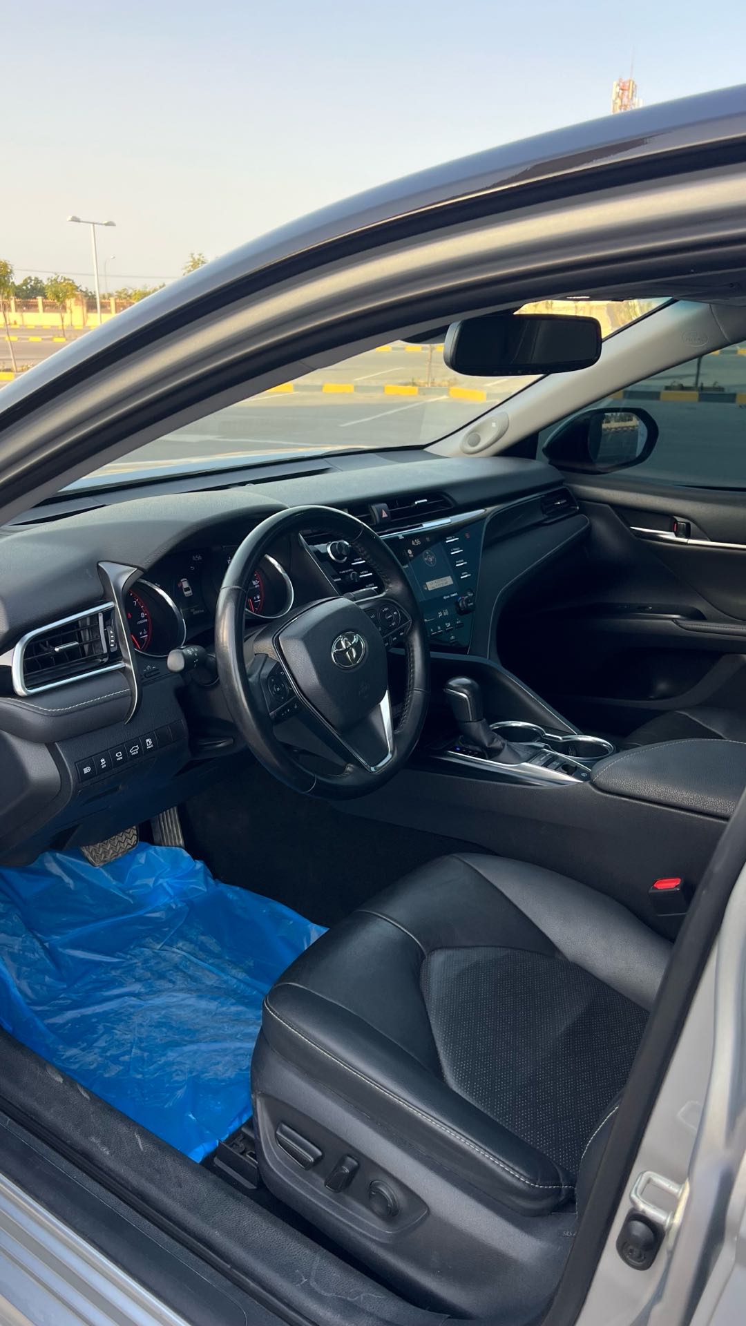 Car Image 2019 TOYOTA CAMRY XSE