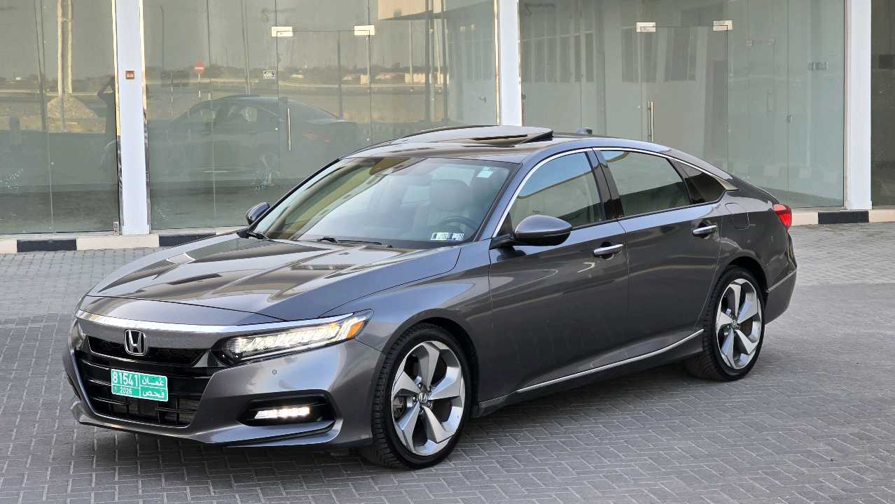 Car Image 2018 HONDA ACCORD TOURING