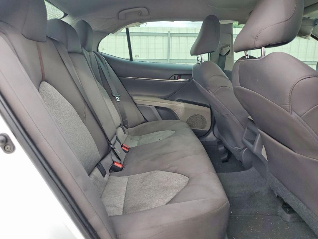 Car Image 2018 TOYOTA CAMRY