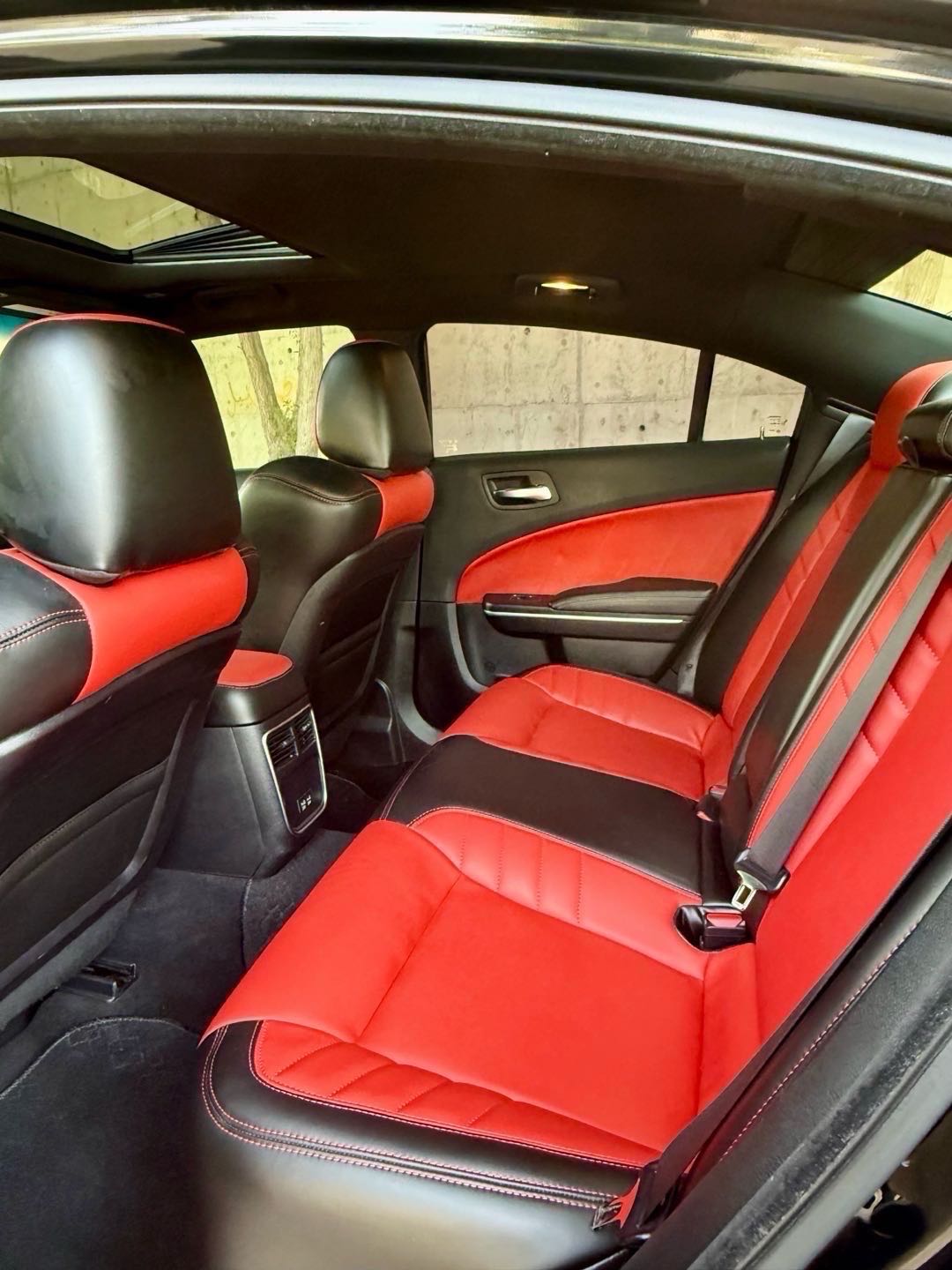 Car Image 2020 DODGE CHARGER R/T