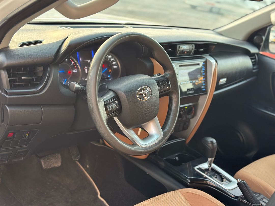 Car Image 2020 TOYOTA FORTUNER 