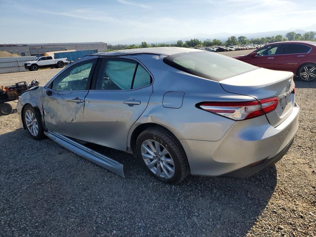 Car Image 2018 TOYOTA CAMRY