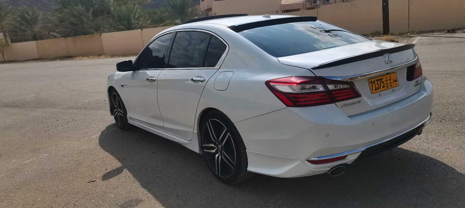 Car Image 2017 HONDA ACCORD TOURING
