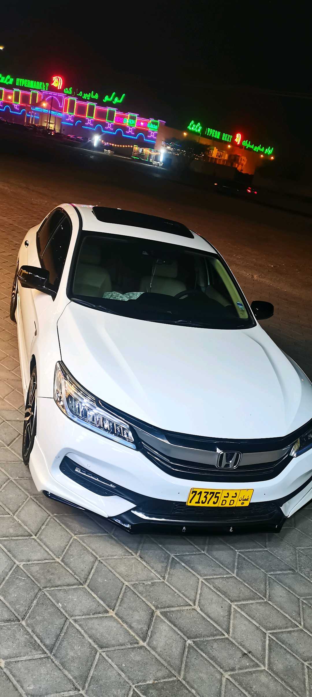 Car Image 2017 HONDA ACCORD TOURING