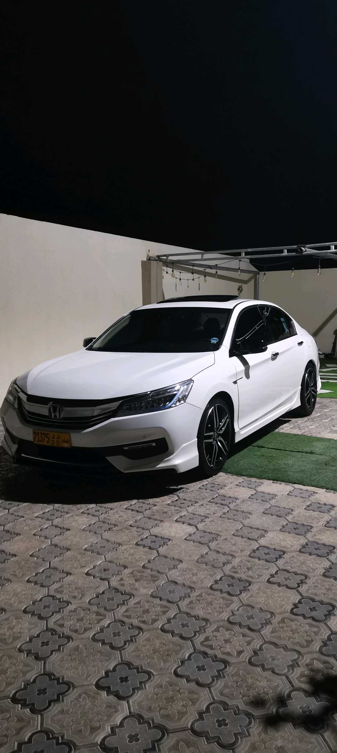 Car Image 2017 HONDA ACCORD TOURING