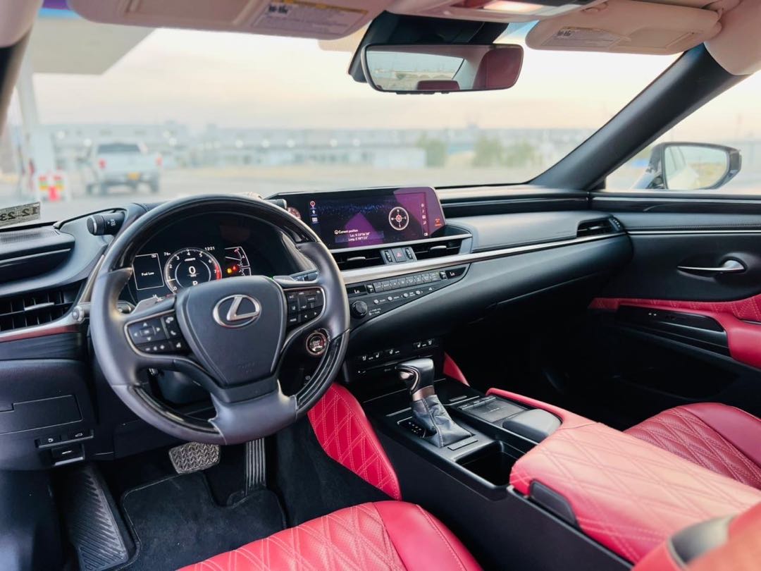 Car Image 2019 LEXUS ES 350