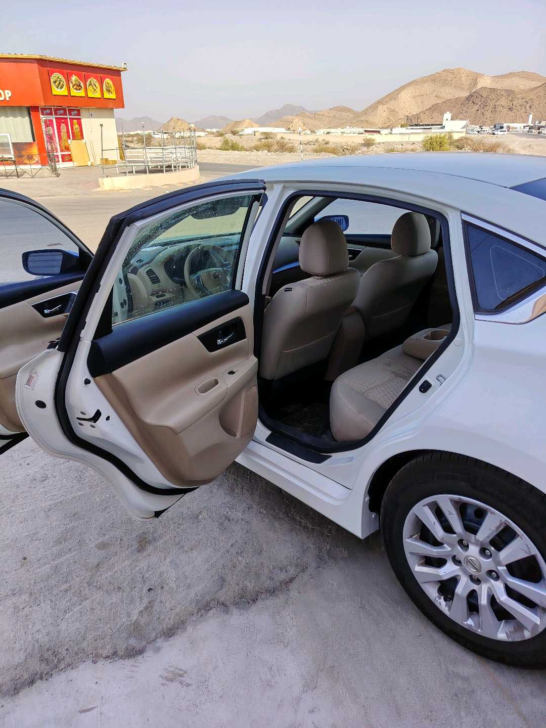 Car Image 2017 NISSAN ALTIMA S