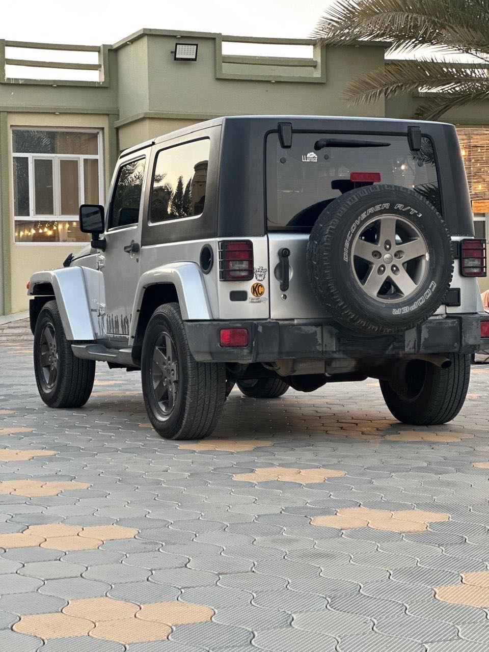 Car Image 2009 JEEP WRANGLER SAHARA