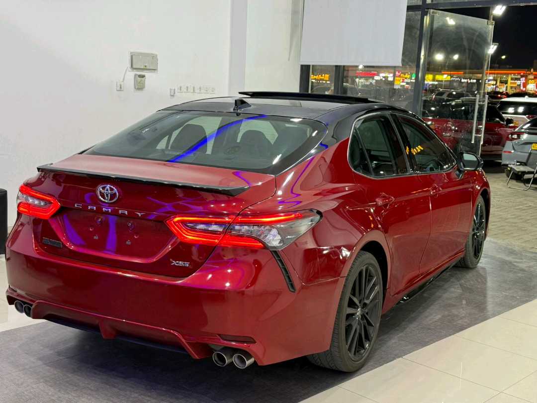 Car Image 2021 TOYOTA CAMRY XSE