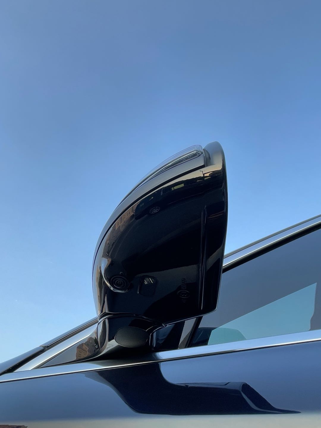 Car Image 2018 MERCEDES E Class 300