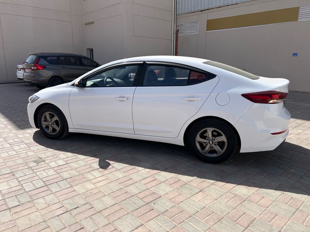 HYUNDAI ELANTRA 2019