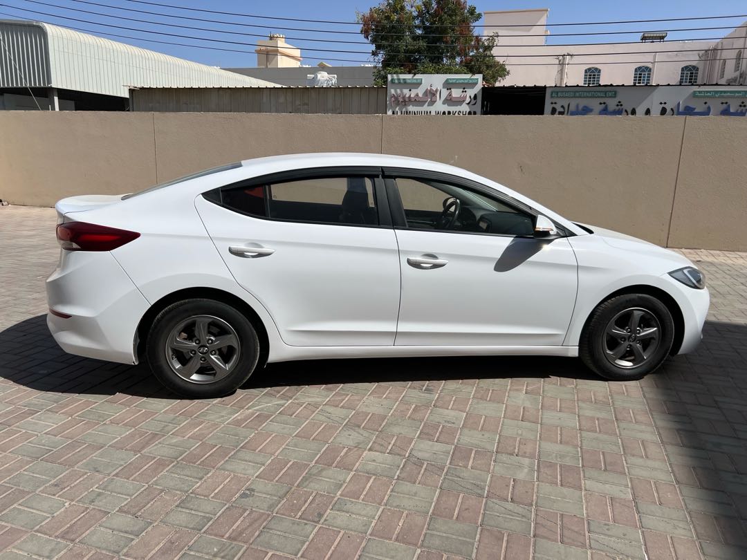 HYUNDAI ELANTRA 2019