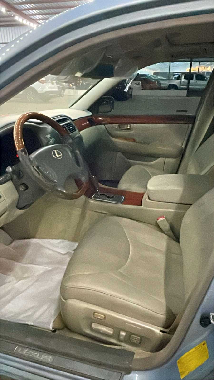 Car Image 2002 LEXUS LS 430