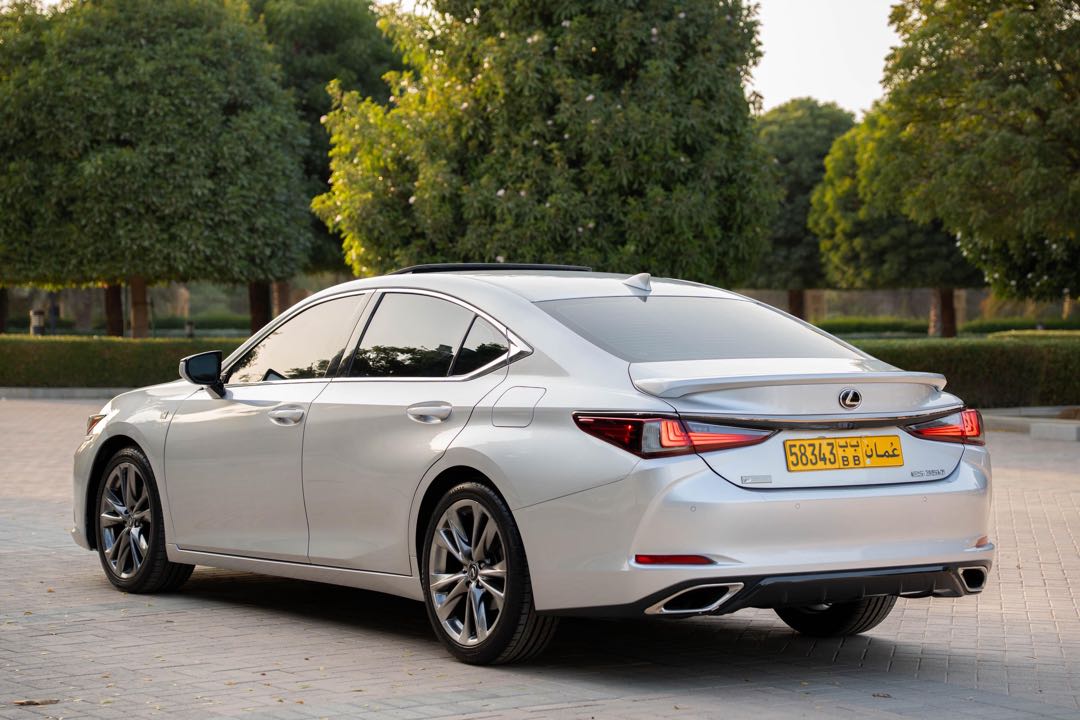 Car Image 2020 LEXUS ES 350