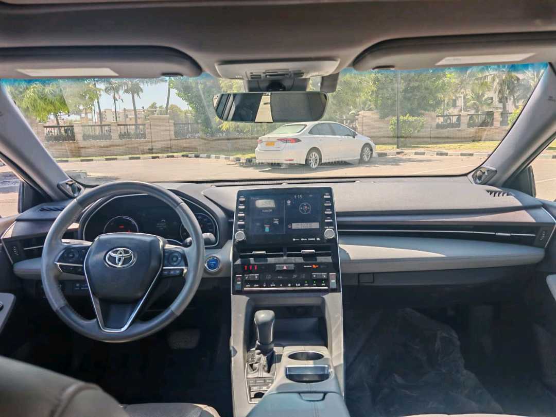 Car Image 2019 TOYOTA AVALON LIMITED