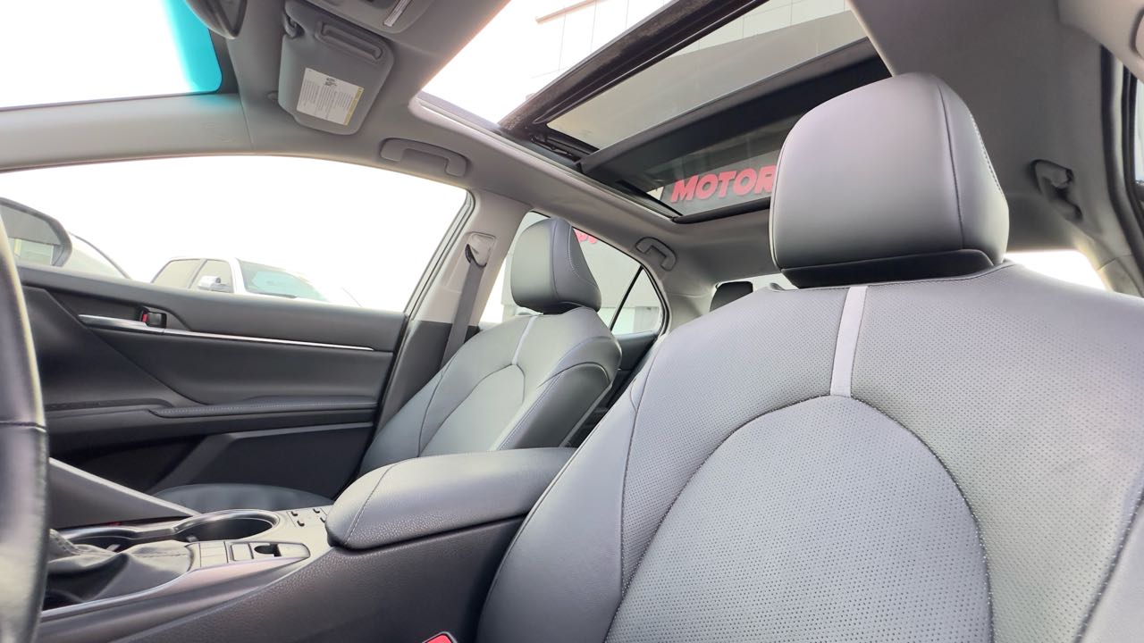 Car Image 2021 TOYOTA CAMRY XSE