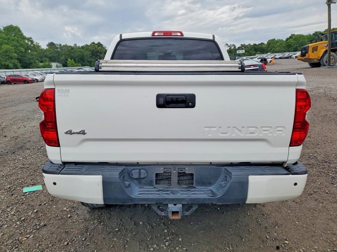 Car Image 2018 TOYOTA TUNDRA