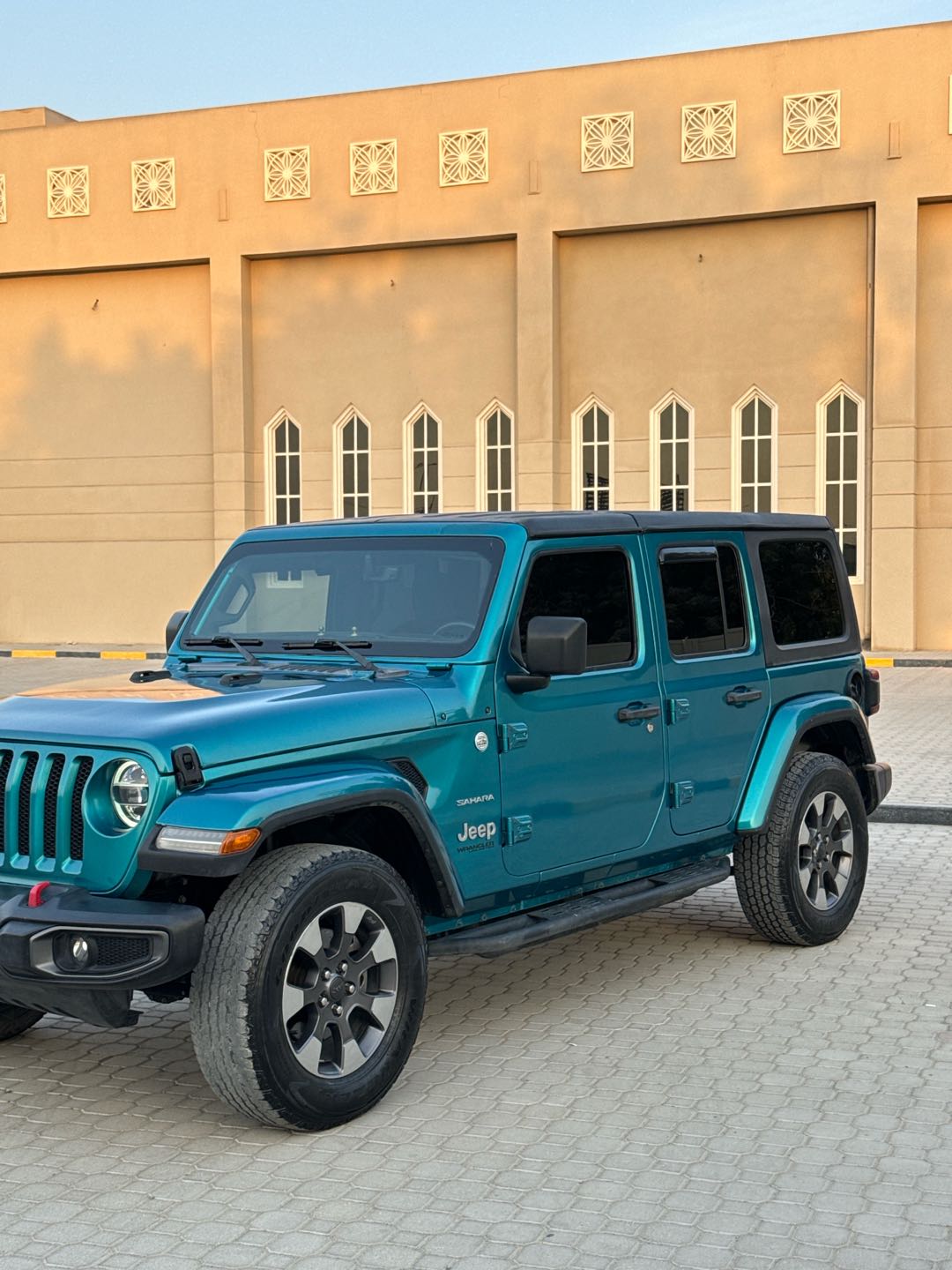 Car Image 2019 JEEP WRANGLER SAHARA