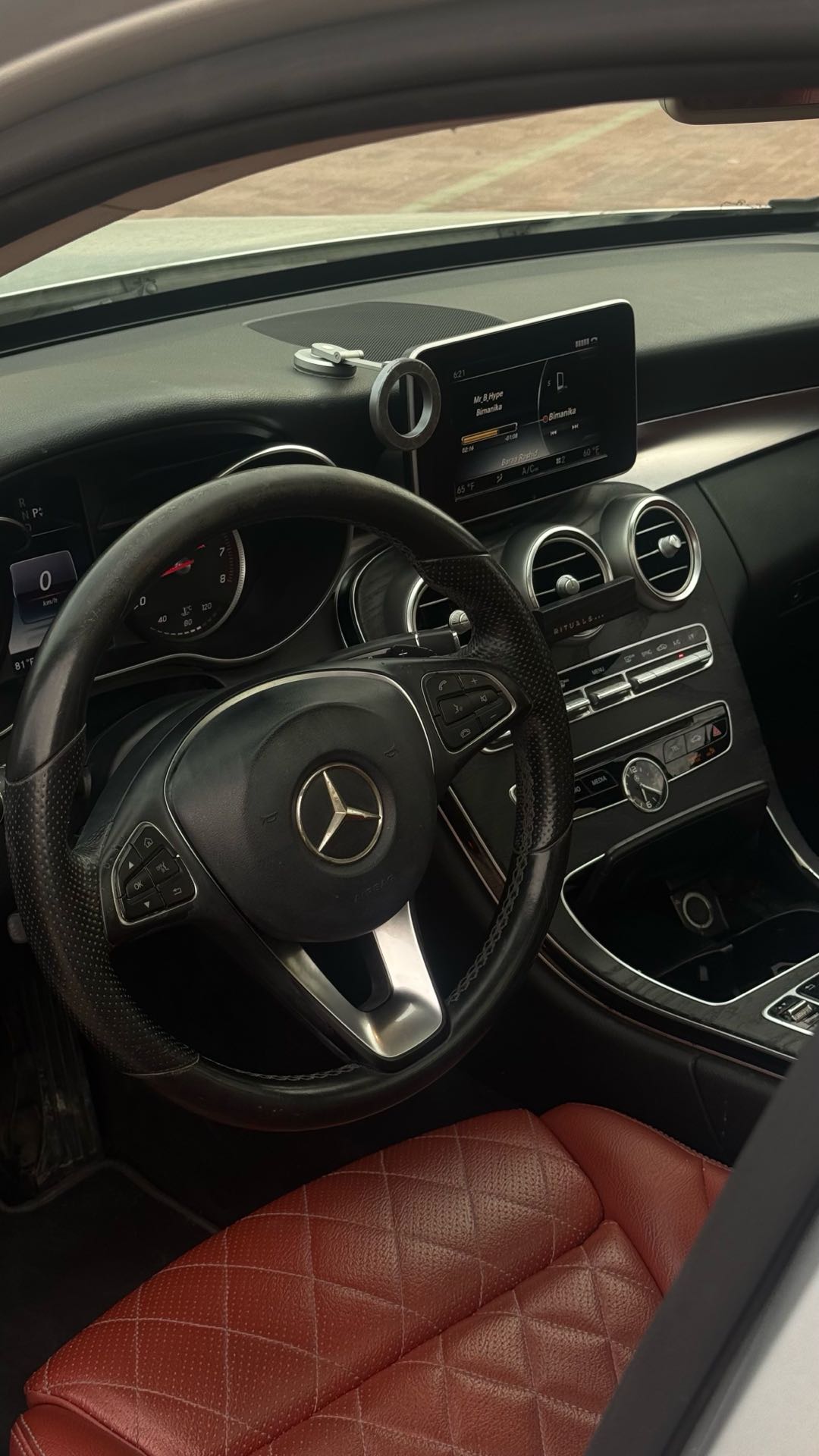 Car Image 2017 MERCEDES C Class 300