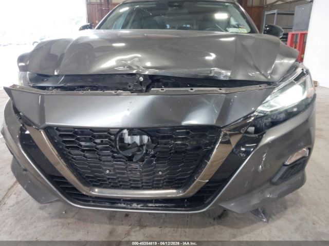 Car Image 2021 NISSAN ALTIMA