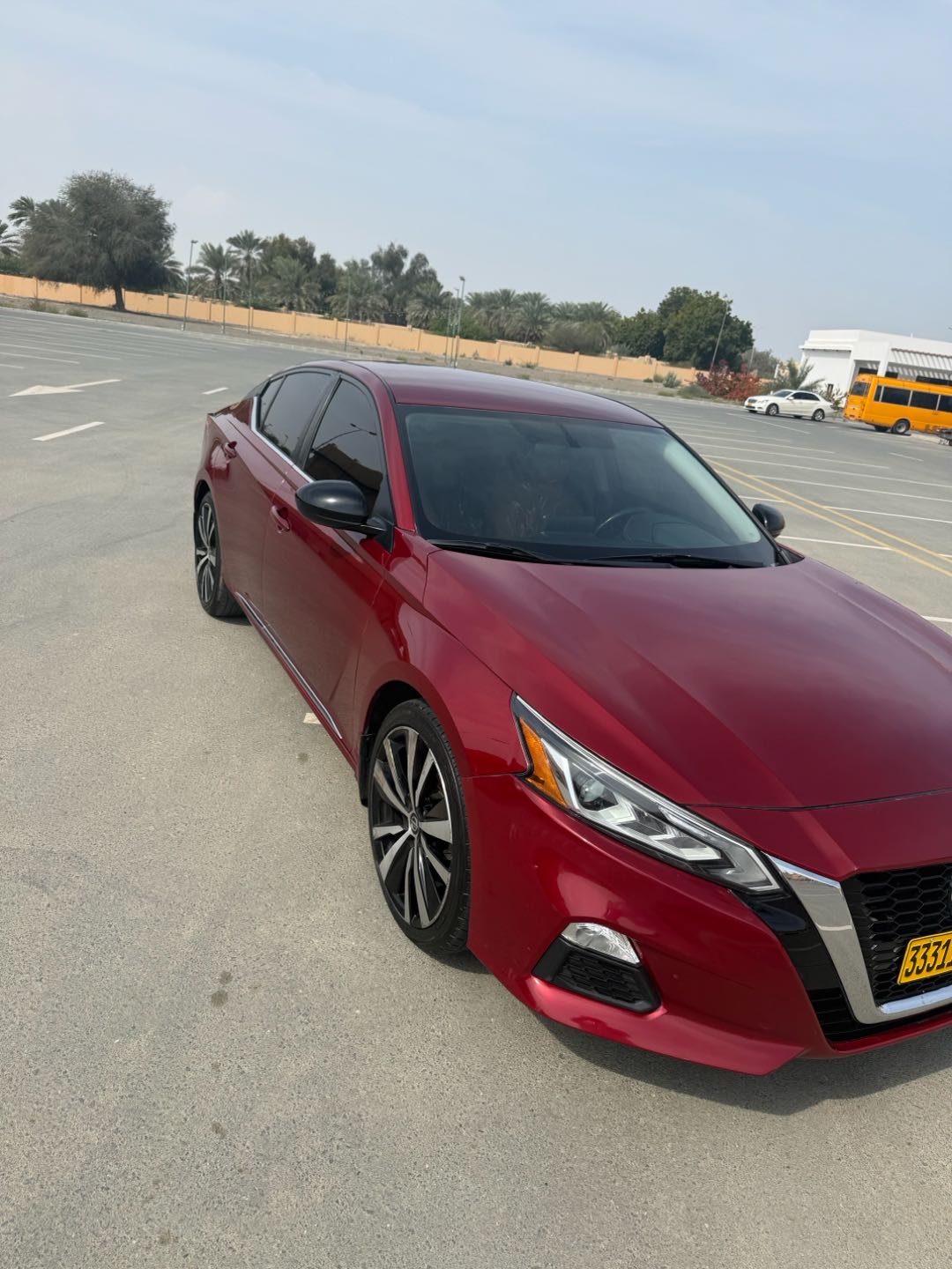 Car Image 2019 NISSAN ALTIMA SR