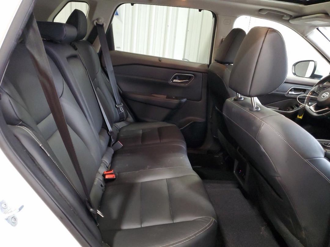 Car Image 2021 NISSAN ROGUE