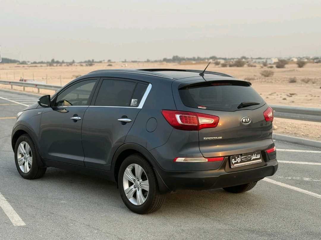 Car Image 2012 Kia SPORTAGE 