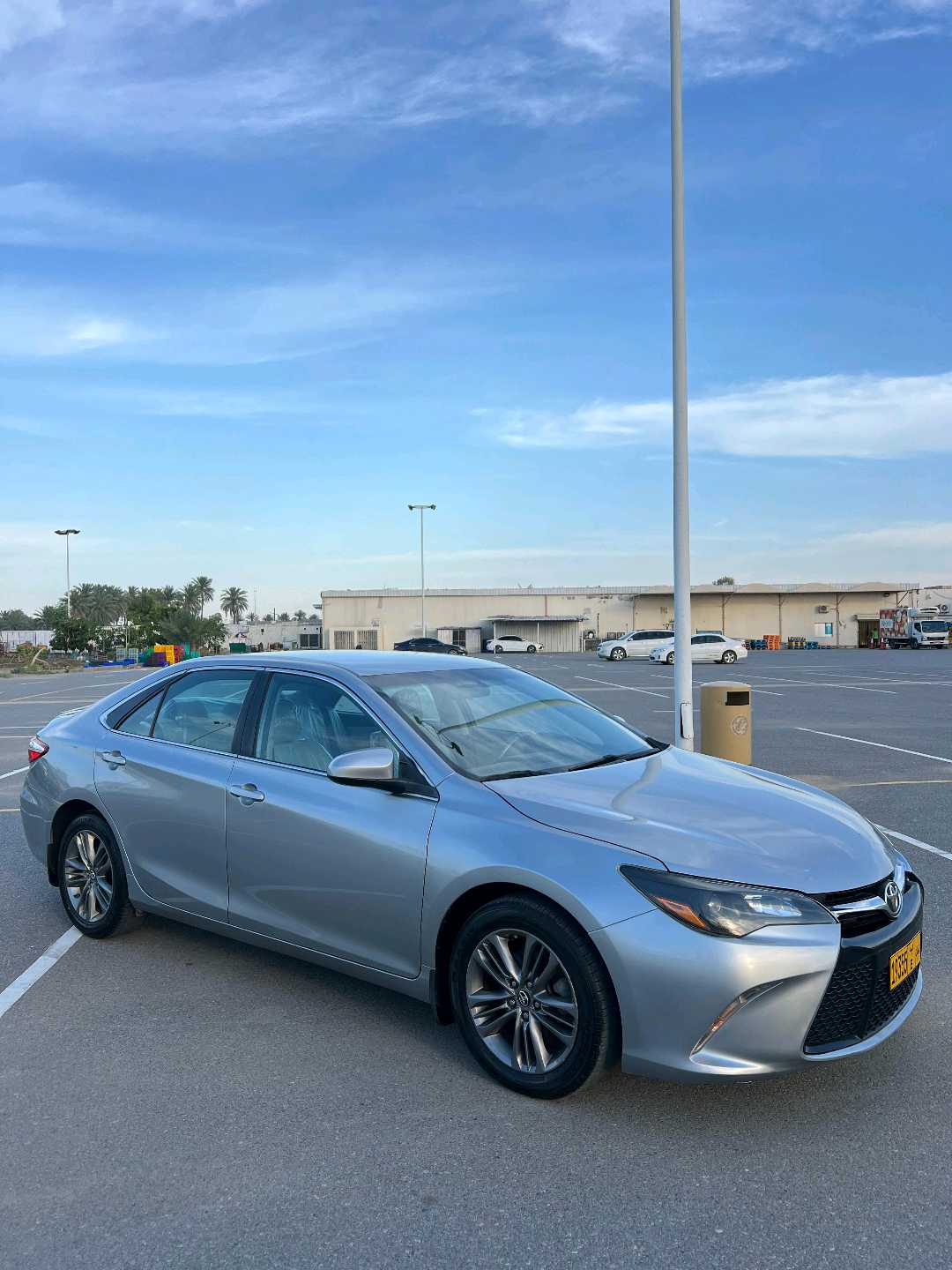 Car Image 2017 TOYOTA CAMRY SE