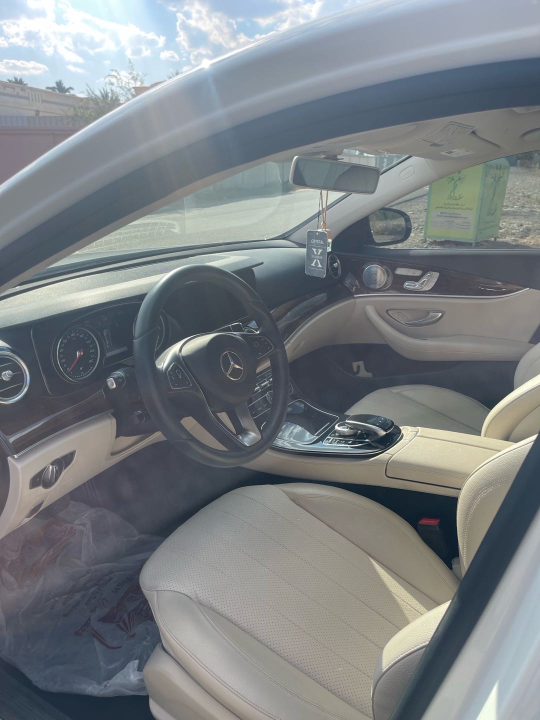 Car Image 2017 MERCEDES E Class 300