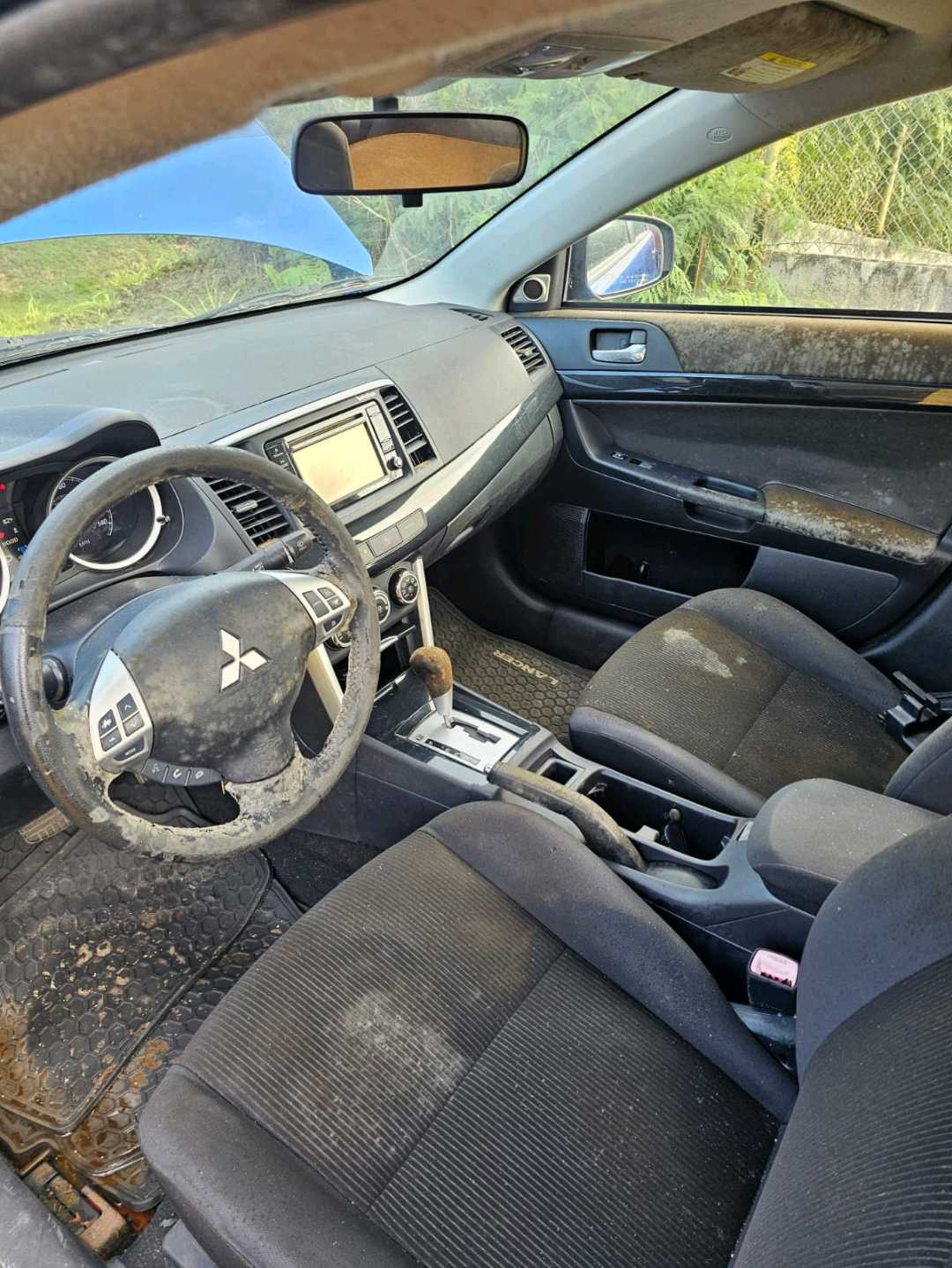 Car Image 2017 MITSUBISHI LANCER