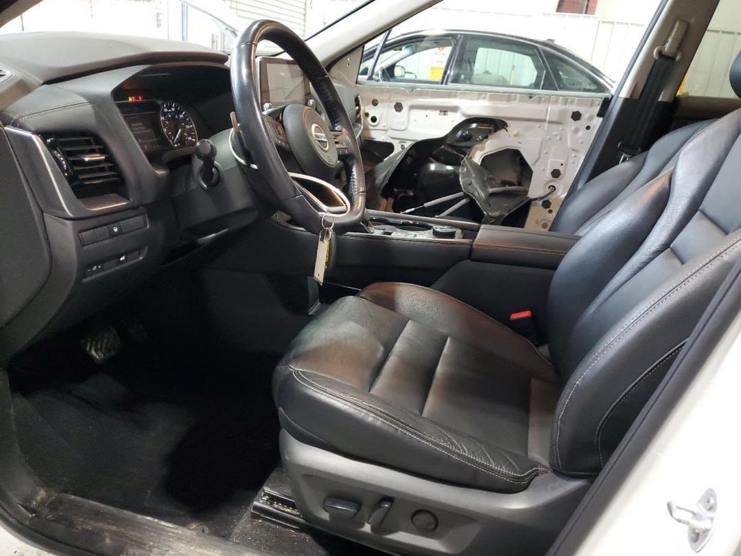 Car Image 2021 NISSAN ROGUE
